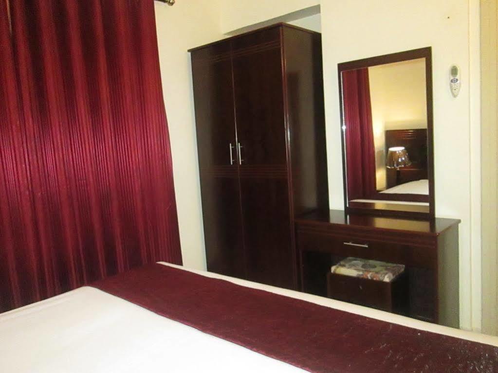 Al Sharq Hotel - Baithans Sharjah Esterno foto